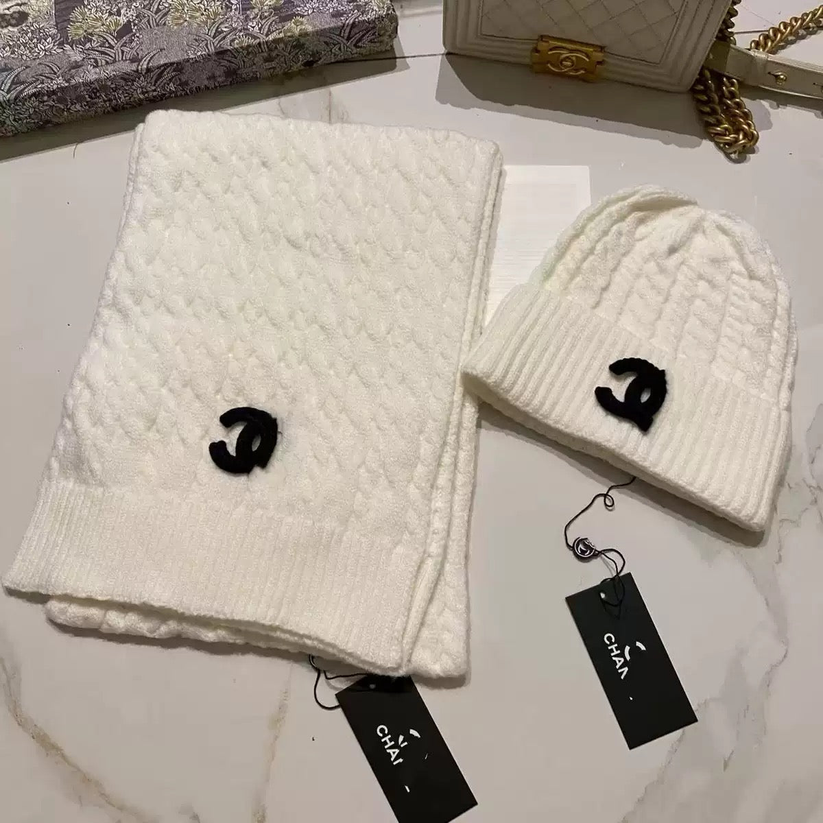 ‘‘CC“ Mütze-Schal Set