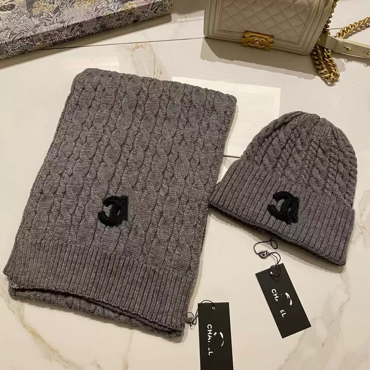‘‘CC“ Mütze-Schal Set