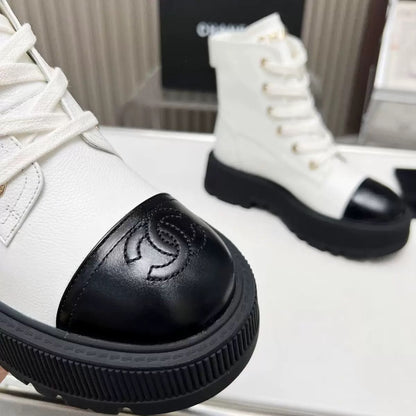 ‘‘CC“ Ankle Boots