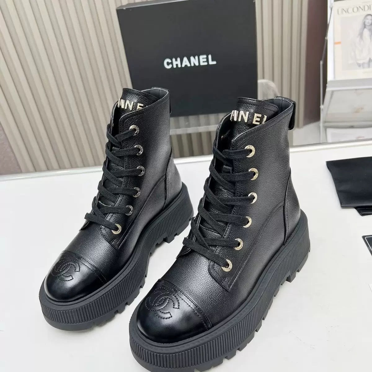 ‘‘CC“ Ankle Boots
